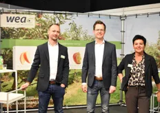 WEA met Anja van Zachten, Tom Jongerius en Mike Hardeman, zij zijn gespecialiseerd in advies in de fruitteelt en agrarische sector